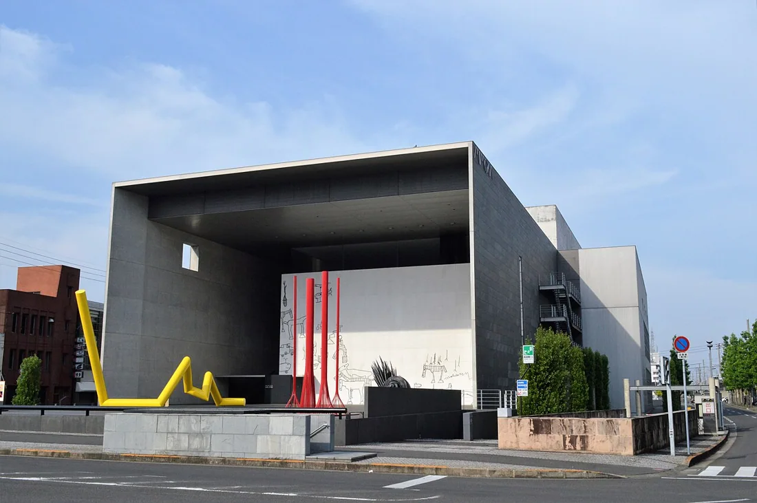 丸亀市猪熊弦一郎現代美術館の風景
